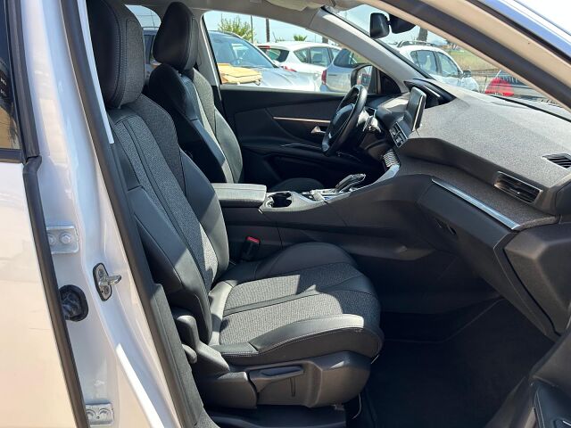PEUGEOT 3008 ALLURE 1.2 E-THP AUTO SPANISH LHD IN SPAIN 73000 MILES SUPERB 2019